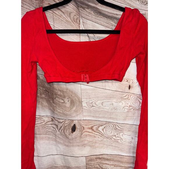 EDIKTED crop top size Small red - Picture 3 of 5